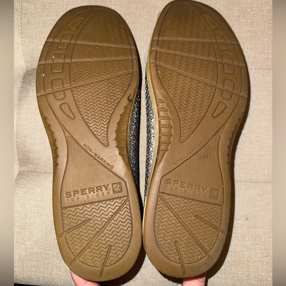 Sperry Top Sider Size 8 Silver - Picture 5 of 6